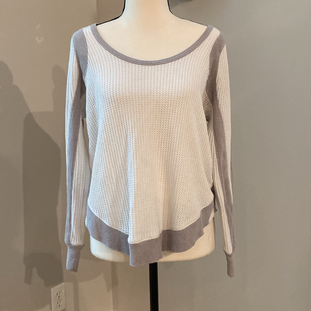 Womens waffle knit Free People pullover shirt lightweight neutral layering